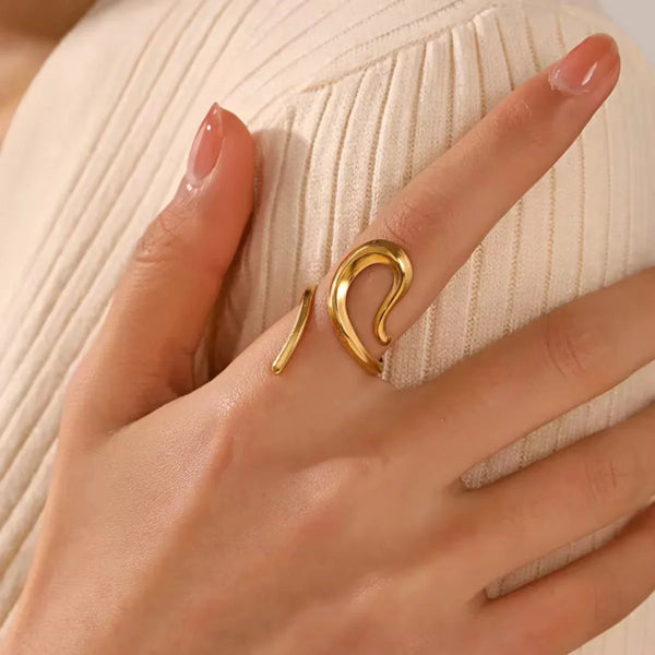 Serpent Flow Ring