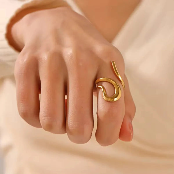 Serpent Flow Ring